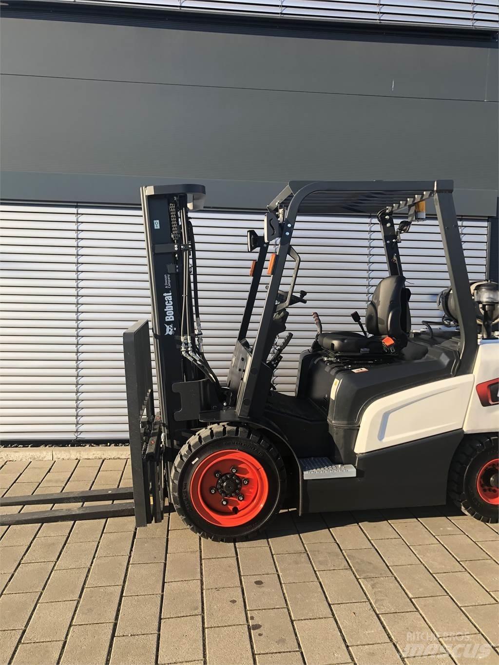  G25NXP LPG (dujiniai) krautuvai