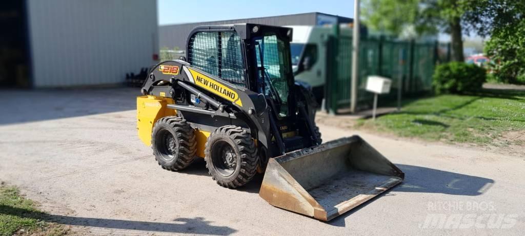 New Holland L218 Krautuvai su šoniniu pasukimu