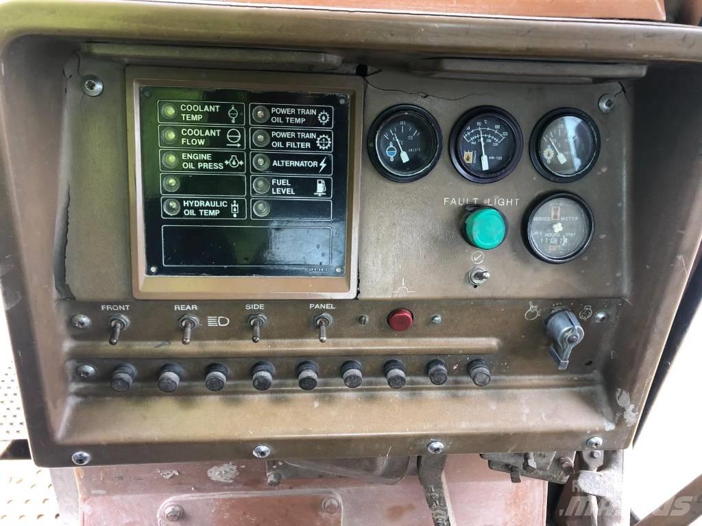 CAT D 10 Vikšriniai buldozeriai