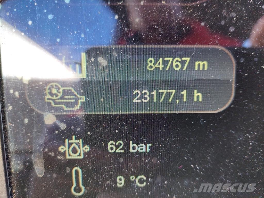 Komatsu 911 Miško technika (Harvesteriai)