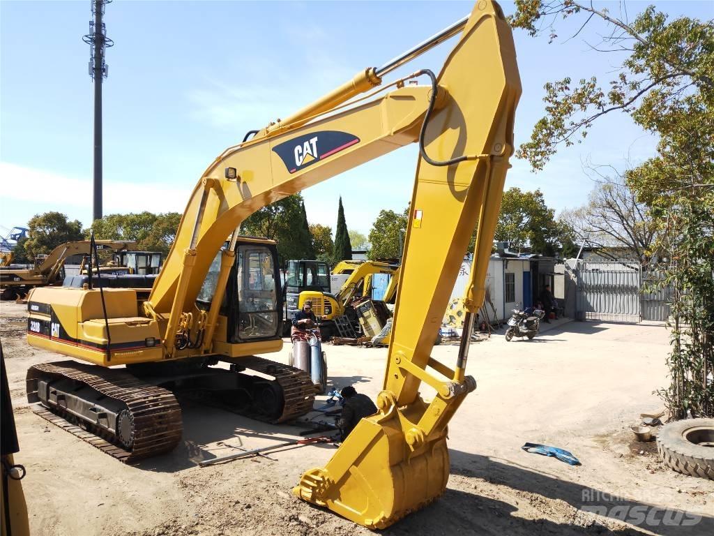 CAT 320 B Vikšriniai ekskavatoriai