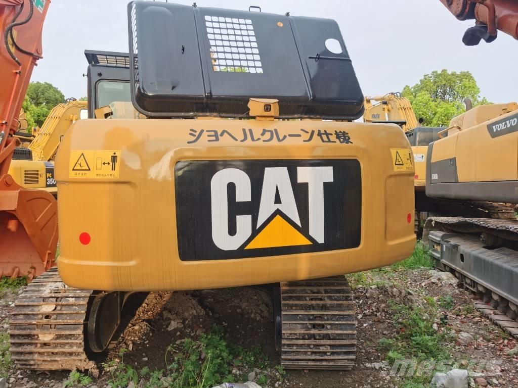 CAT 320 D2 Vikšriniai ekskavatoriai