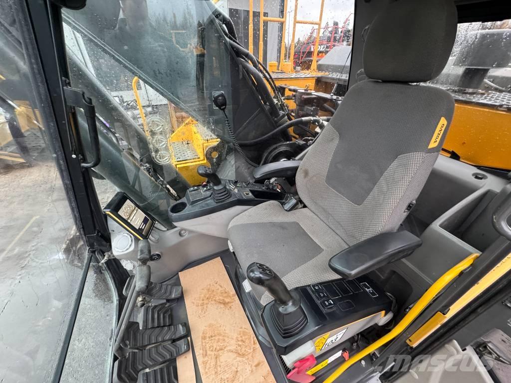Volvo EC 300 E Vikšriniai ekskavatoriai