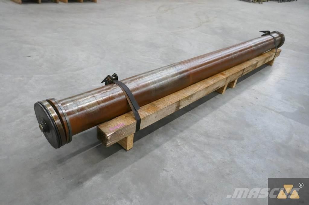 CAT 8E-2837 Transportas - Kita