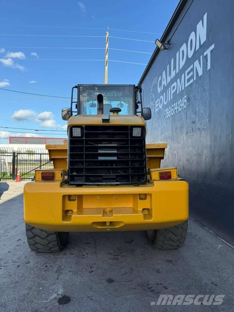 Komatsu WA 320-5L Naudoti ratiniai krautuvai
