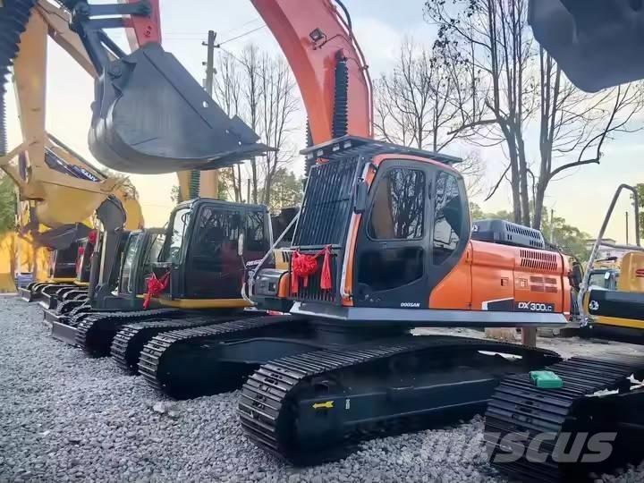 Doosan DX 300 LC Vikšriniai ekskavatoriai