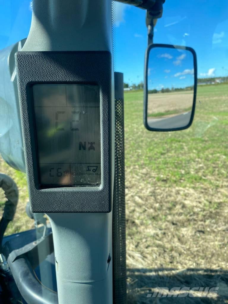 CLAAS Arion 620 Traktoriai