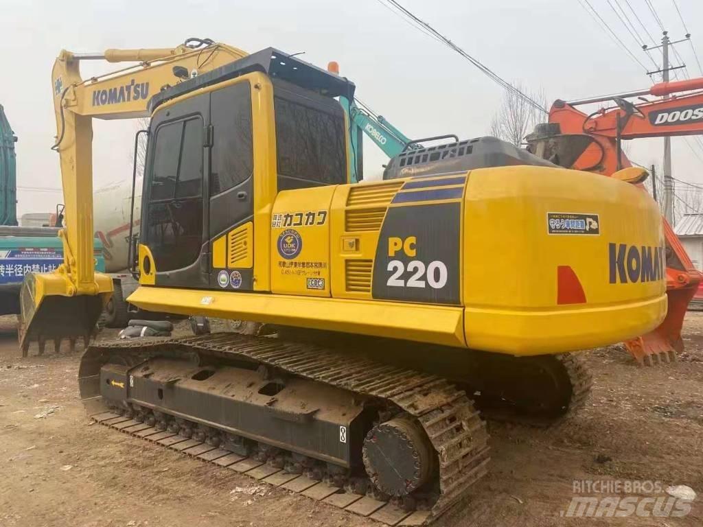 Komatsu pc220-8 Vikšriniai ekskavatoriai