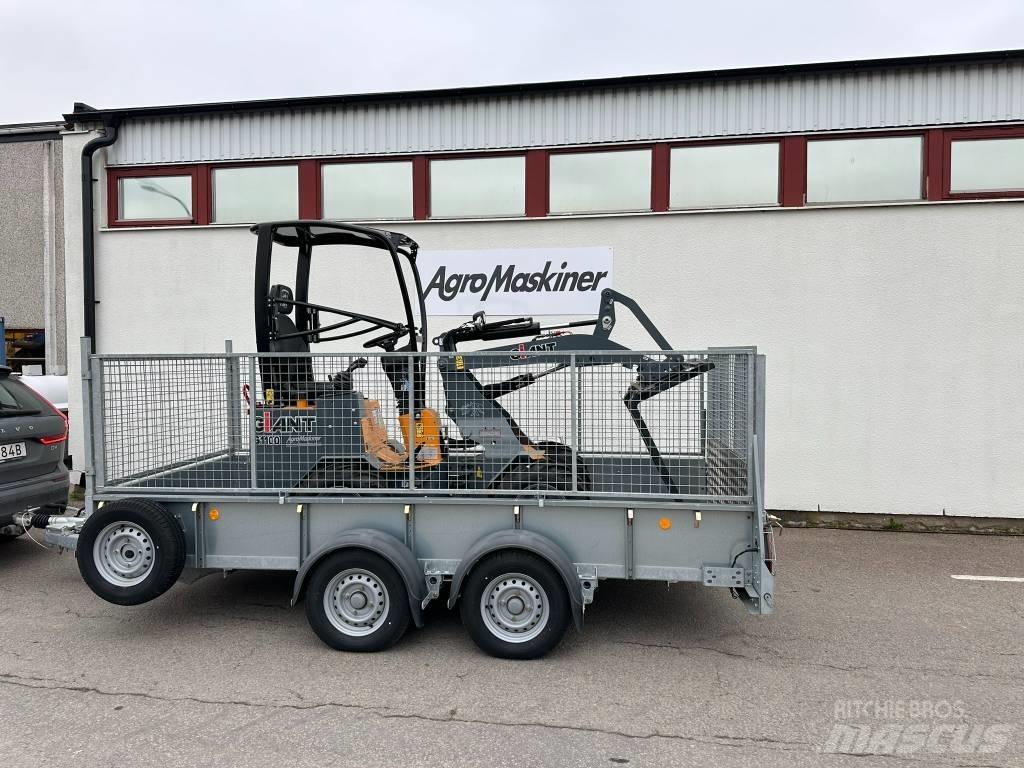GiANT G1100 Daugiafunkciniai pakrovėjai