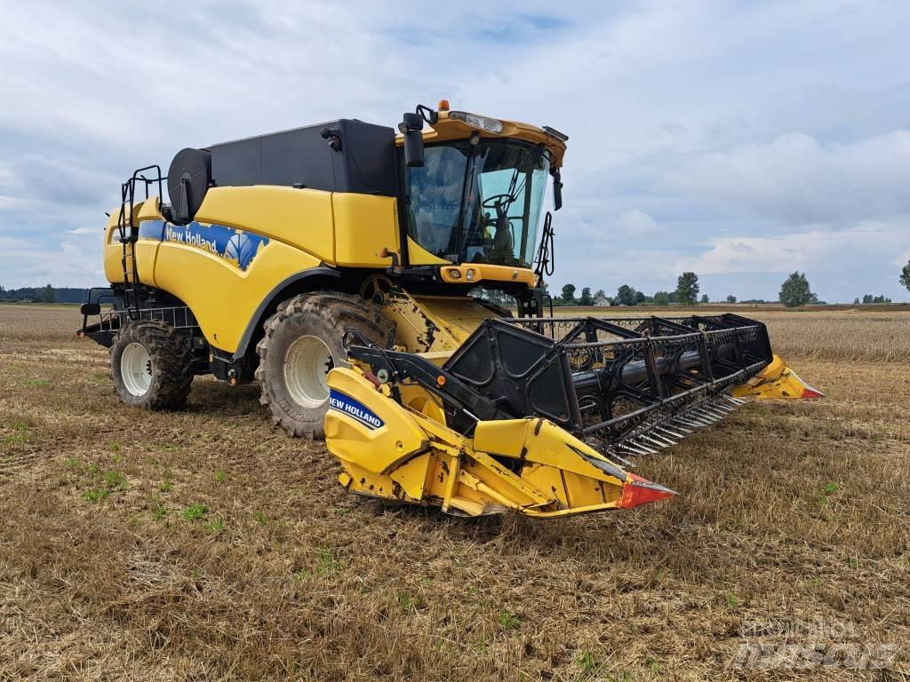 New Holland CX 8080 Derliaus nuėmimo kombainai