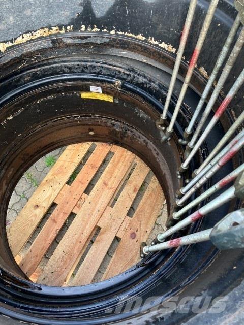  - - - 650/65X42 Padangos, ratai ir ratlankiai