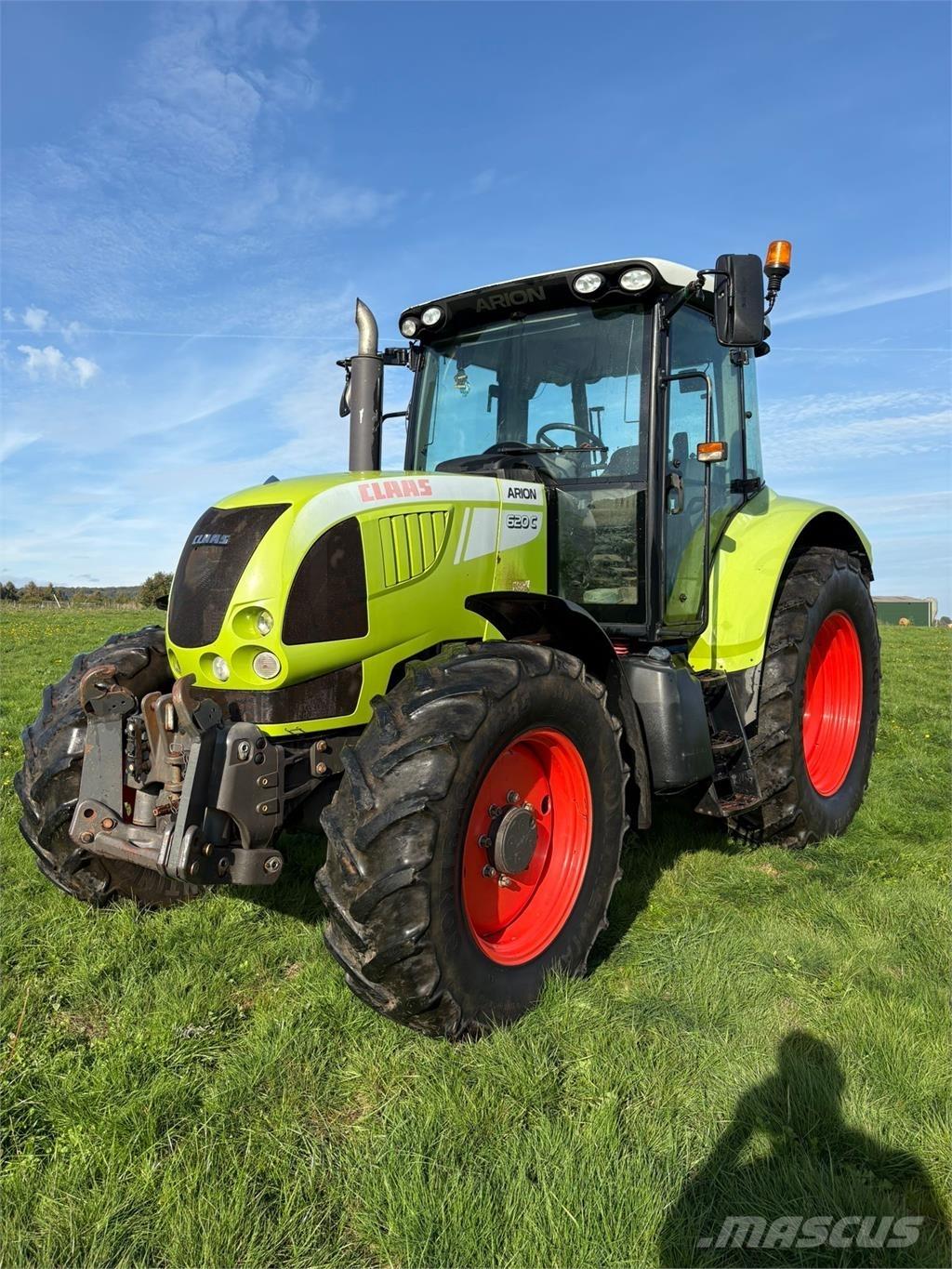 CLAAS Arion 620C Traktoriai