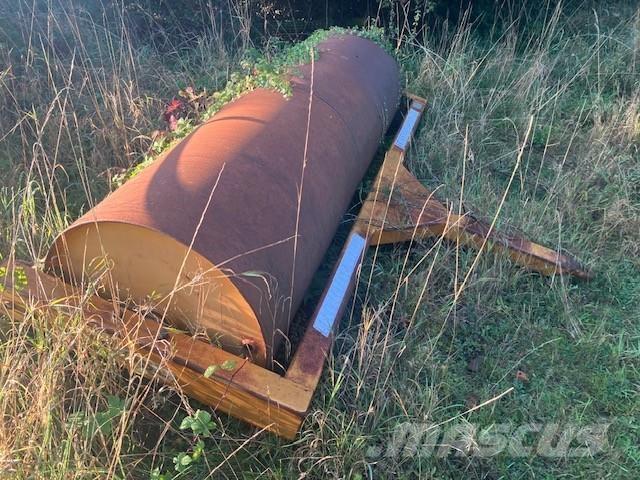  Grays 8ft rolls Volai