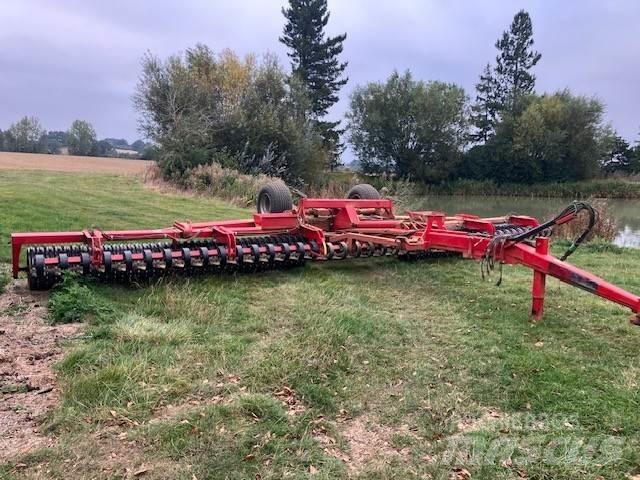 He-Va 10.2 rolls Volai