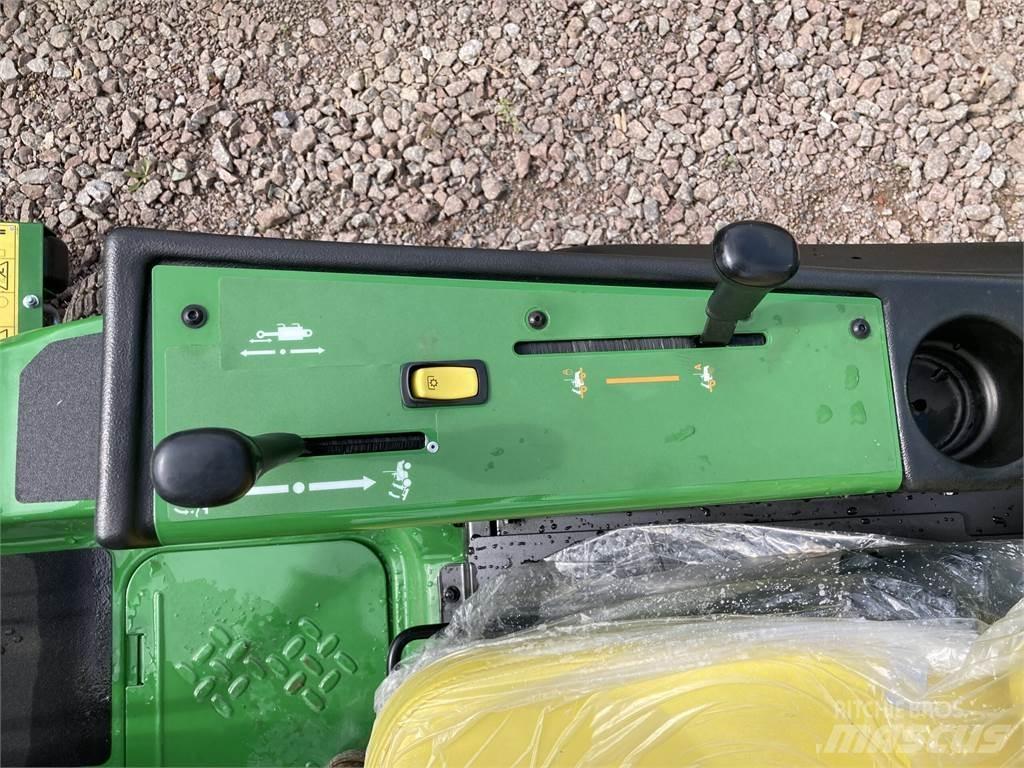 John Deere 1550 Sodo traktoriukai-vejapjovės
