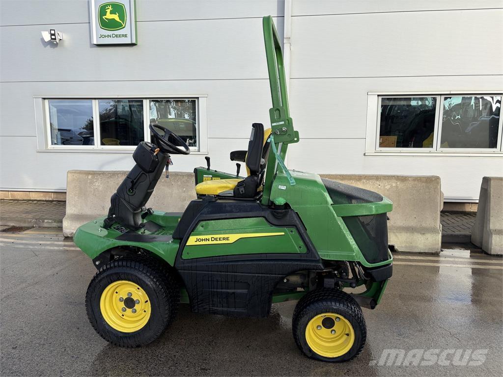 John Deere 1570 Sodo traktoriukai-vejapjovės