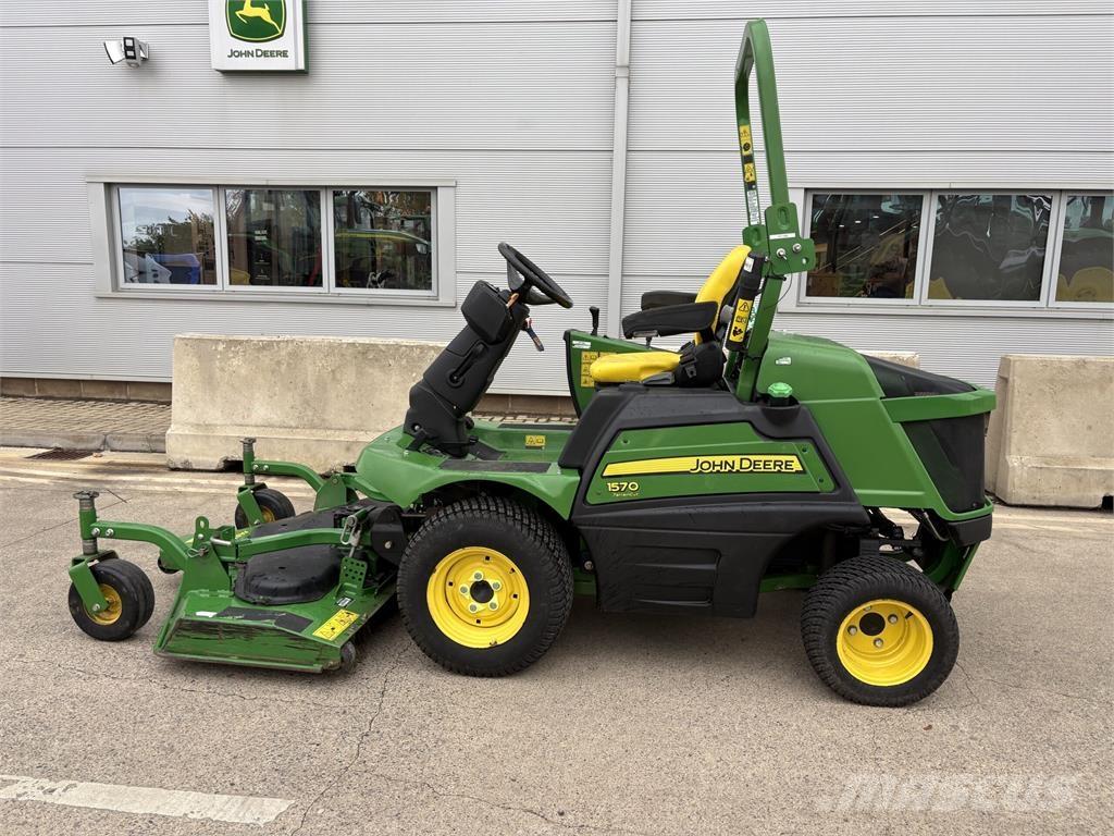 John Deere 1570 Sodo traktoriukai-vejapjovės