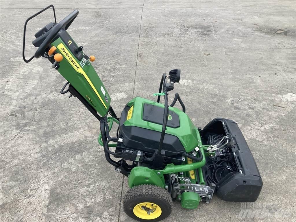 John Deere 225 E-cut Rankinės vejapjovės