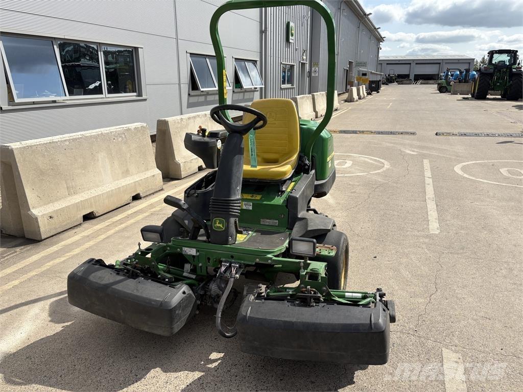 John Deere 2500E Rankinės vejapjovės