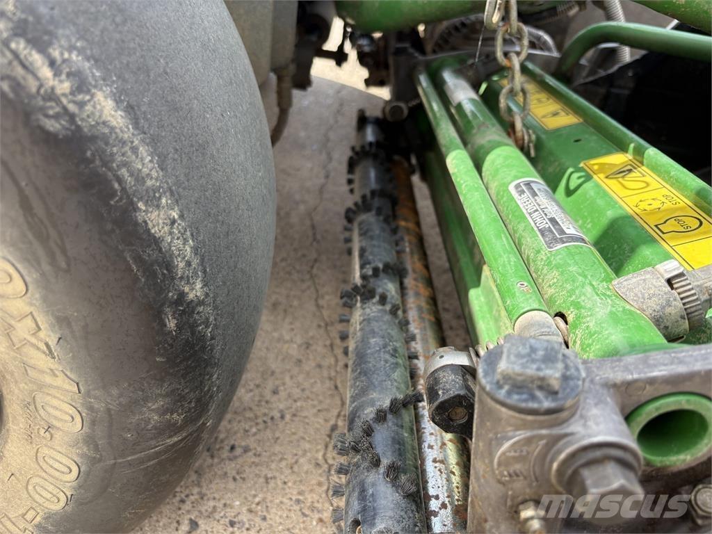 John Deere 2500E Rankinės vejapjovės