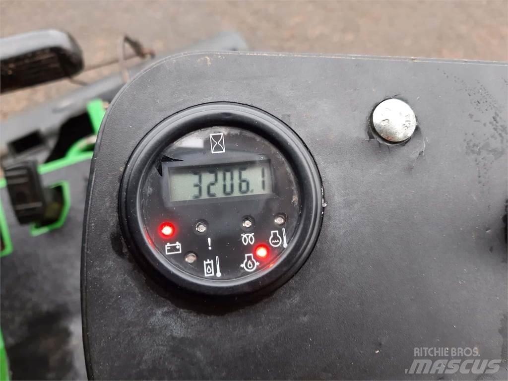 John Deere 2500EH Rankinės vejapjovės