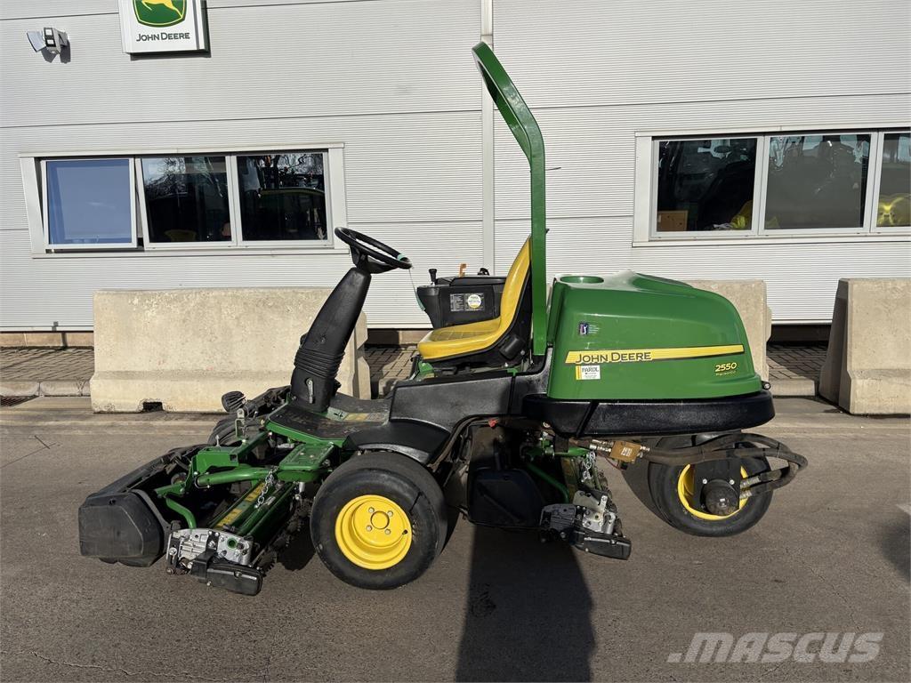 John Deere 2550EH Rankinės vejapjovės