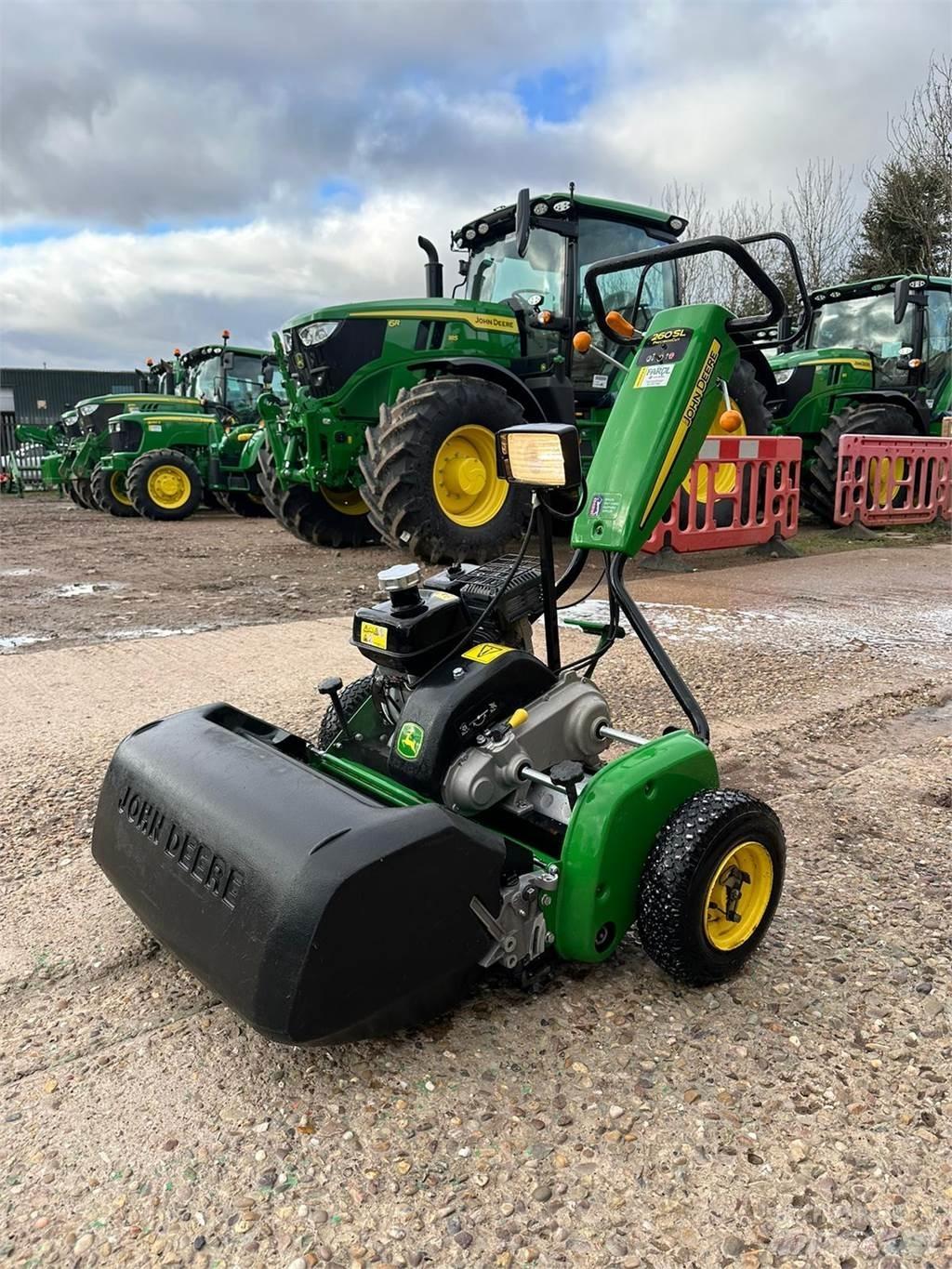 John Deere 260SL Rankinės vejapjovės