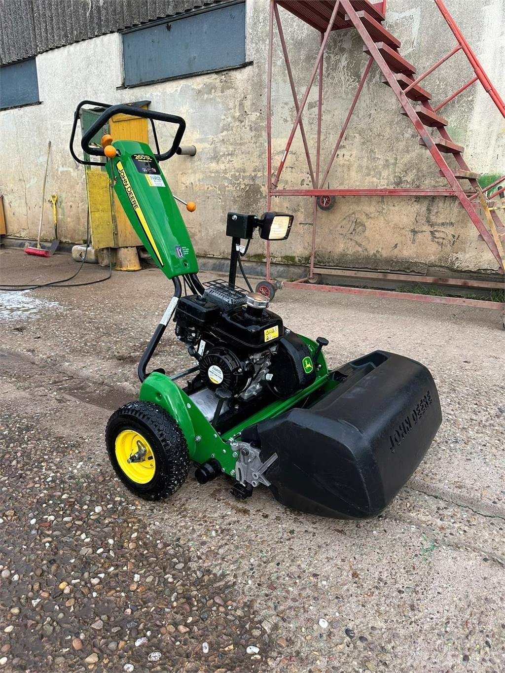 John Deere 260SL Rankinės vejapjovės