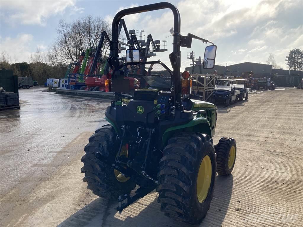 John Deere 3025E Naudoti kompaktiški traktoriai