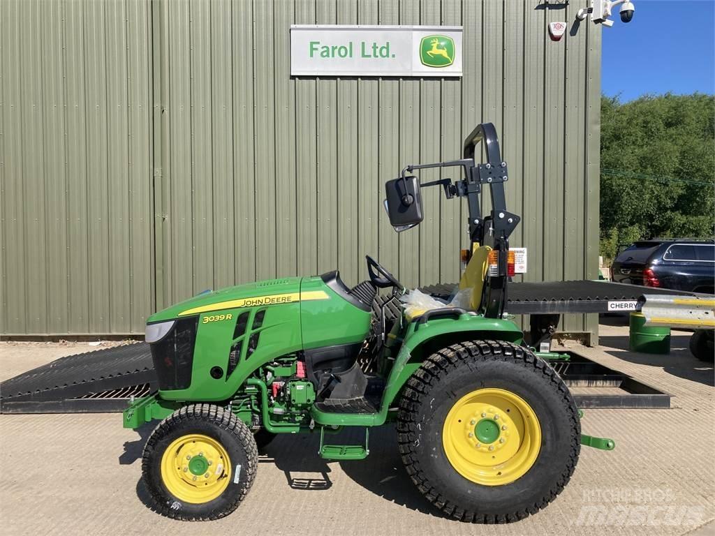 John Deere 3039R Naudoti kompaktiški traktoriai
