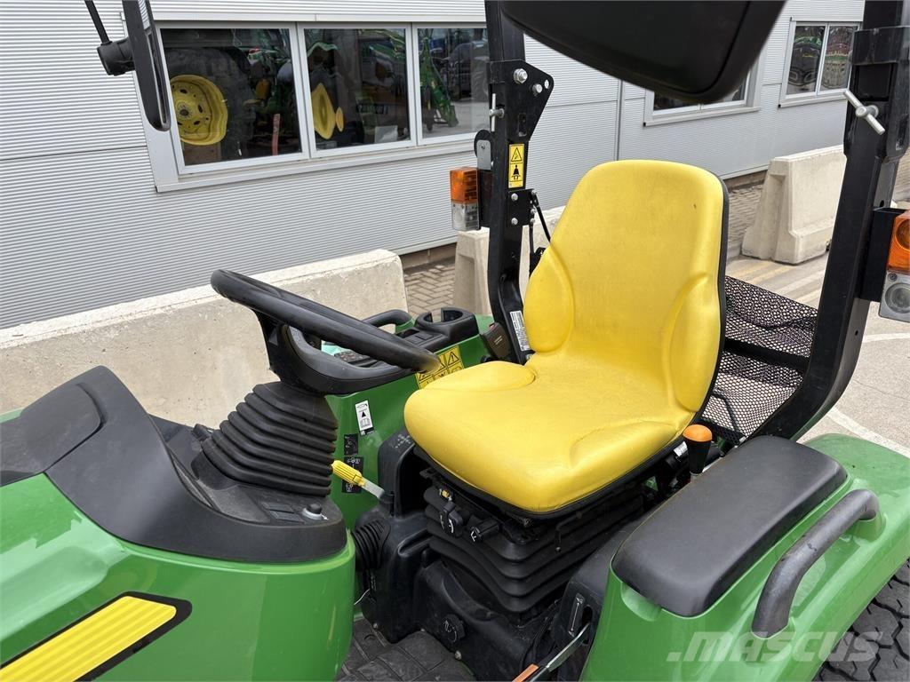 John Deere 3039R Naudoti kompaktiški traktoriai