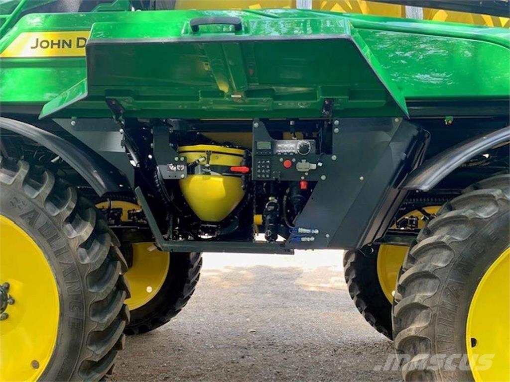 John Deere 340M Savaeigiai purkštuvai