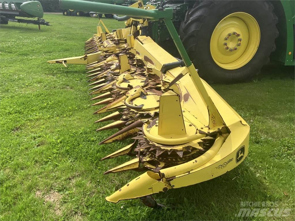 John Deere 390 Plus Pašarų ruošimo technika