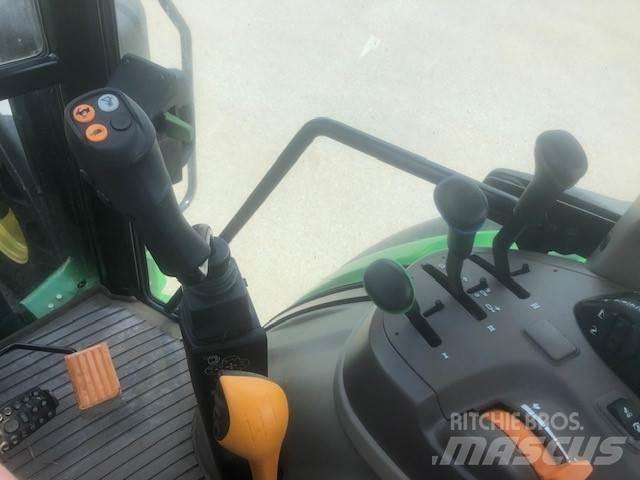 John Deere 5100M Traktoriai