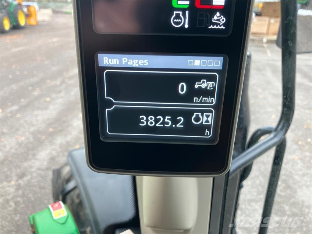 John Deere 6110M Traktoriai