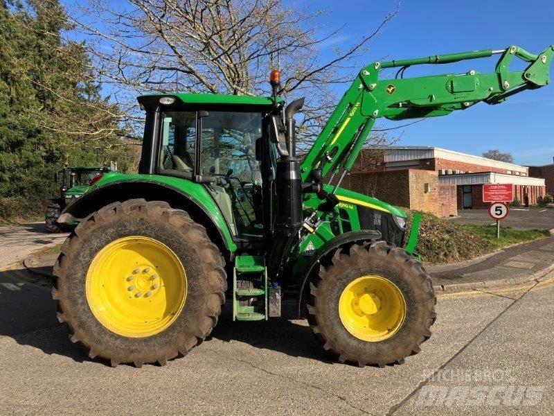 John Deere 6110M Traktoriai