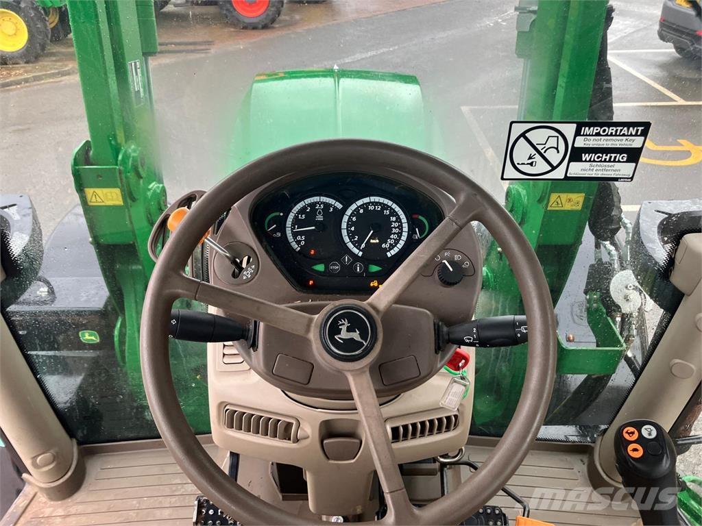 John Deere 6125R Traktoriai