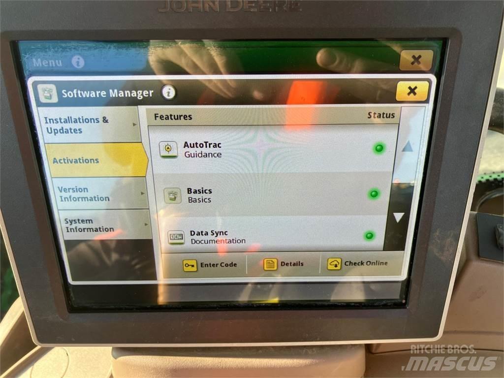 John Deere 6135R Traktoriai