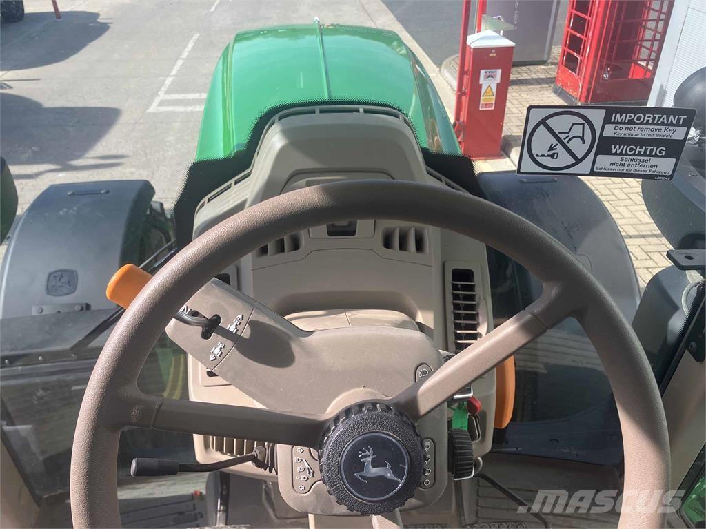 John Deere 6145M Traktoriai