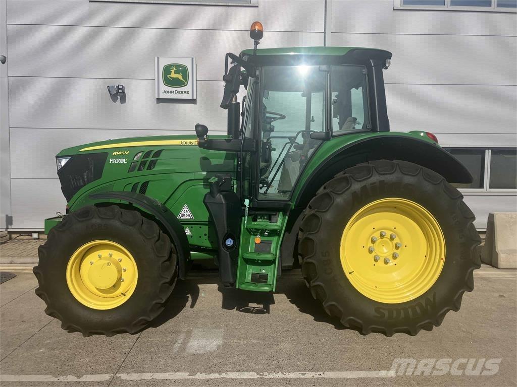 John Deere 6145M Traktoriai