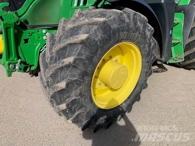 John Deere 6155R Traktoriai
