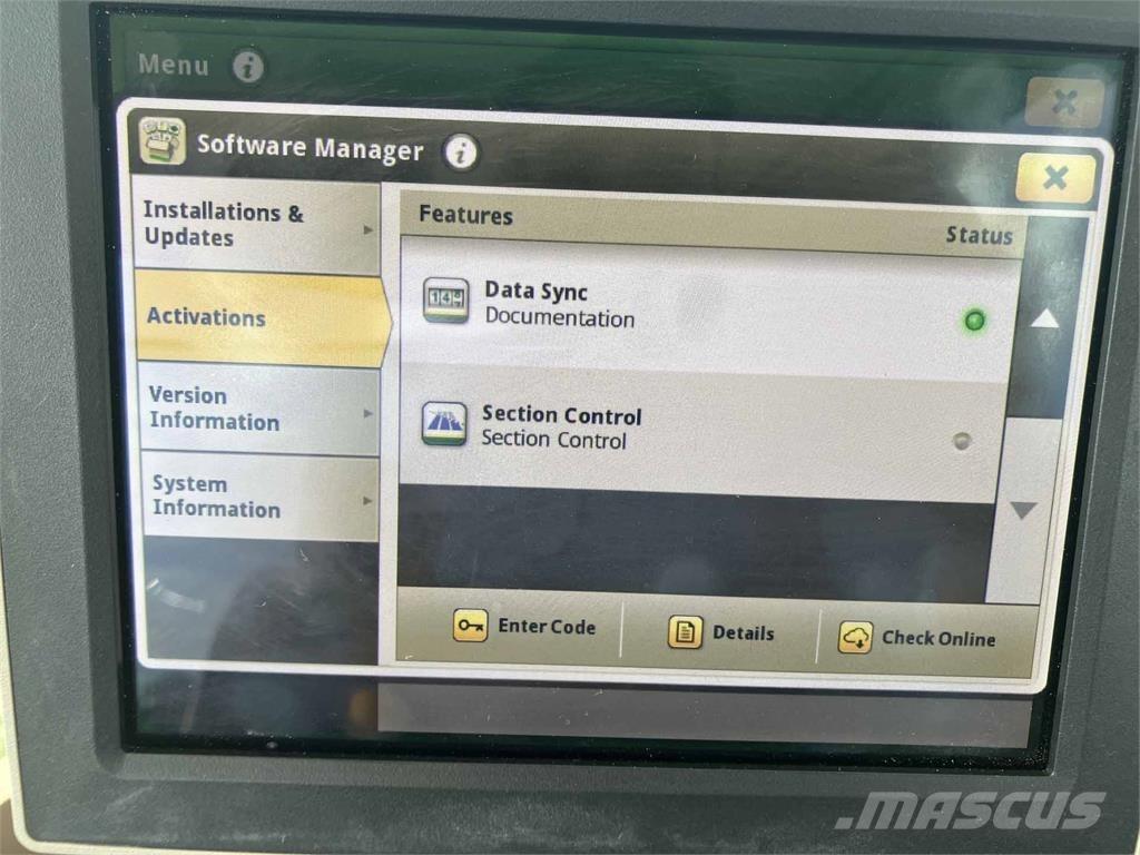 John Deere 6215R Traktoriai