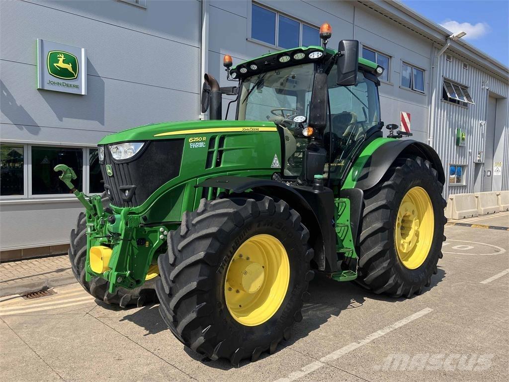 John Deere 6250R Traktoriai