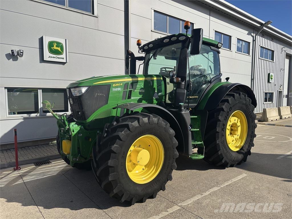 John Deere 6250R Traktoriai