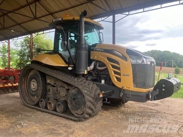 John Deere 6R 215 Traktoriai