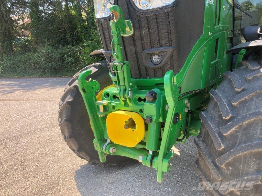 John Deere 6R 215 Traktoriai
