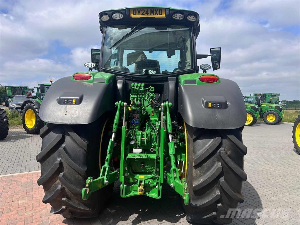 John Deere 6R 215 Traktoriai