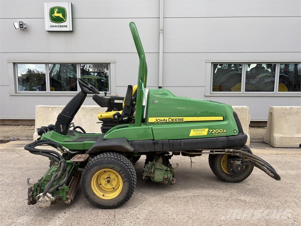 John Deere 7200A Rankinės vejapjovės