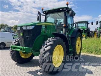 John Deere 7230R Traktoriai