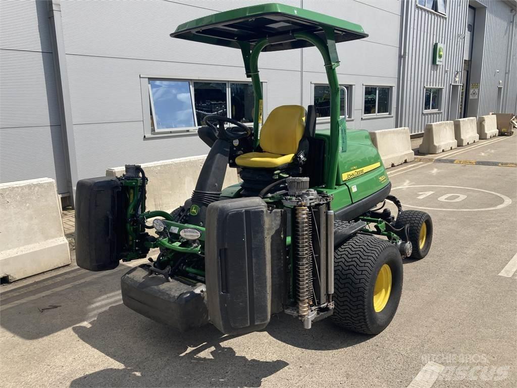 John Deere 7500AE Rankinės vejapjovės